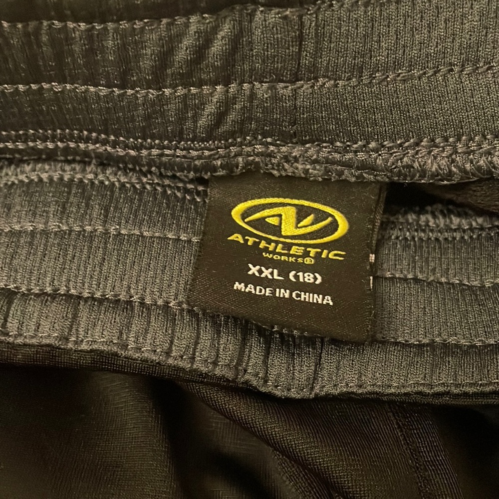 Track pants for youth boy size 18SOLD